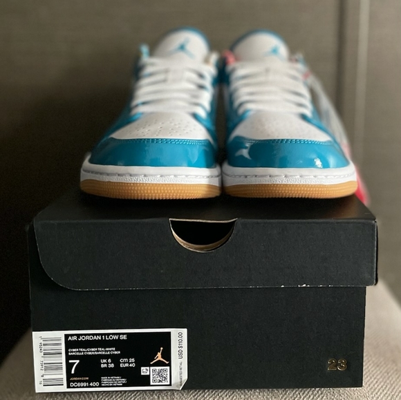 ‼❌SOLD❌Jordan 1 Low SE - Picture 3 of 11